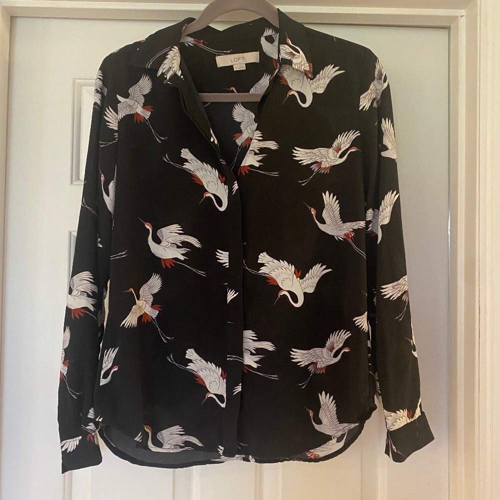 LOFT XS Black Buttoned down blouse with bird print.